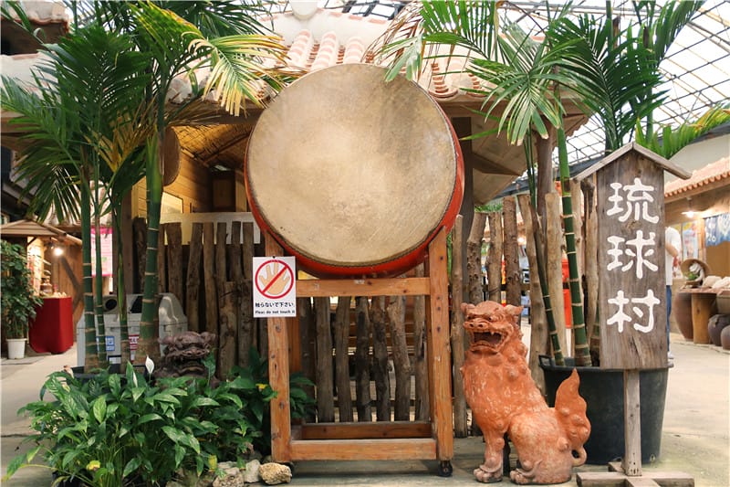 日本旅遊-琉球村主題樂園 沖繩風丨風獅爺 首次旅行琉球必逛的推薦傳藝景點!! - 第3張圖 IMG_3131