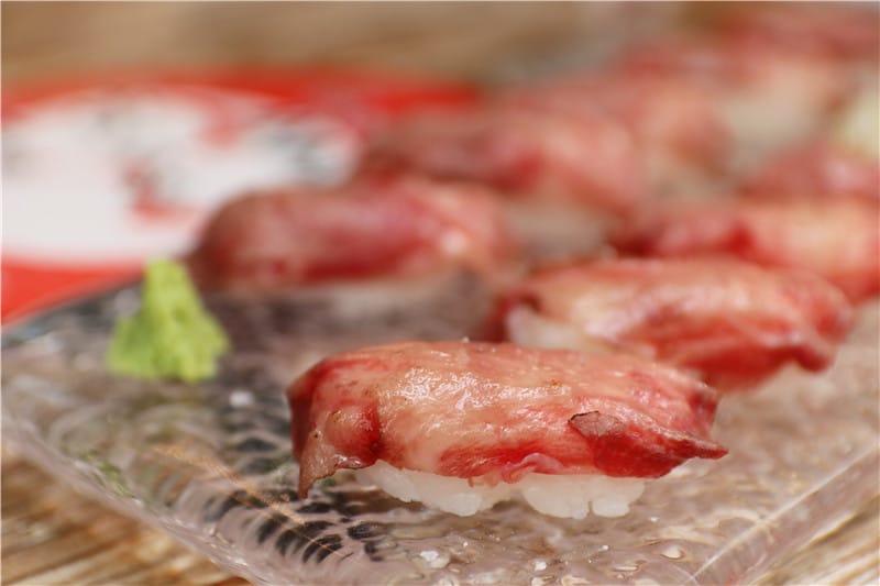 日本美食-肉屋ししゃ 沖繩丨那霸 平和通商店街裡的高檔石垣和牛握壽司 - 第25張圖 IMG_3913