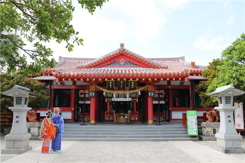 日本旅遊-波之上神宮 那霸市丨波之上海灘 建築於岩石邊的歷史海上神社 - 第13張圖 IMG_4075
