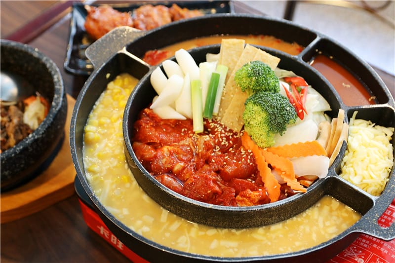 台南美食-釜山異國料理館 春川起司炒雞丨隱身巷弄小館 平價式的韓式料理美味 - 第24張圖 IMG_9871