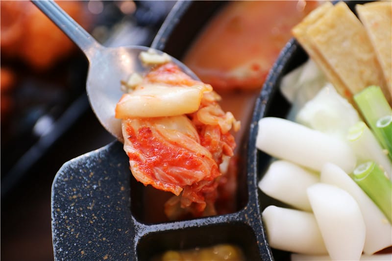 台南美食-釜山異國料理館 春川起司炒雞丨隱身巷弄小館 平價式的韓式料理美味 - 第31張圖 IMG_9876