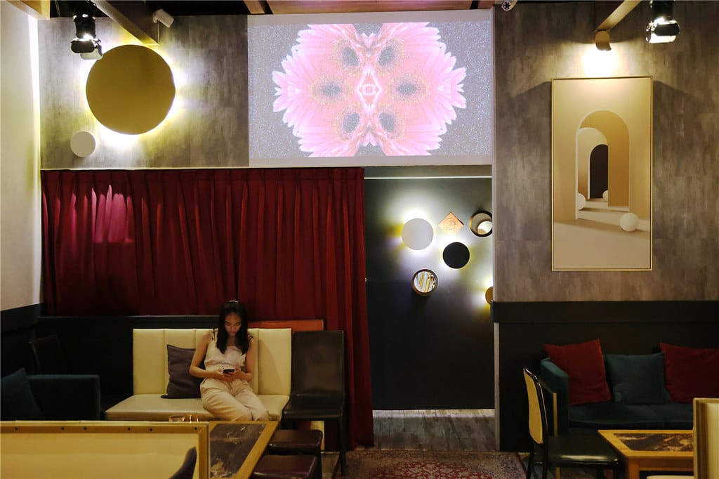 090A1761