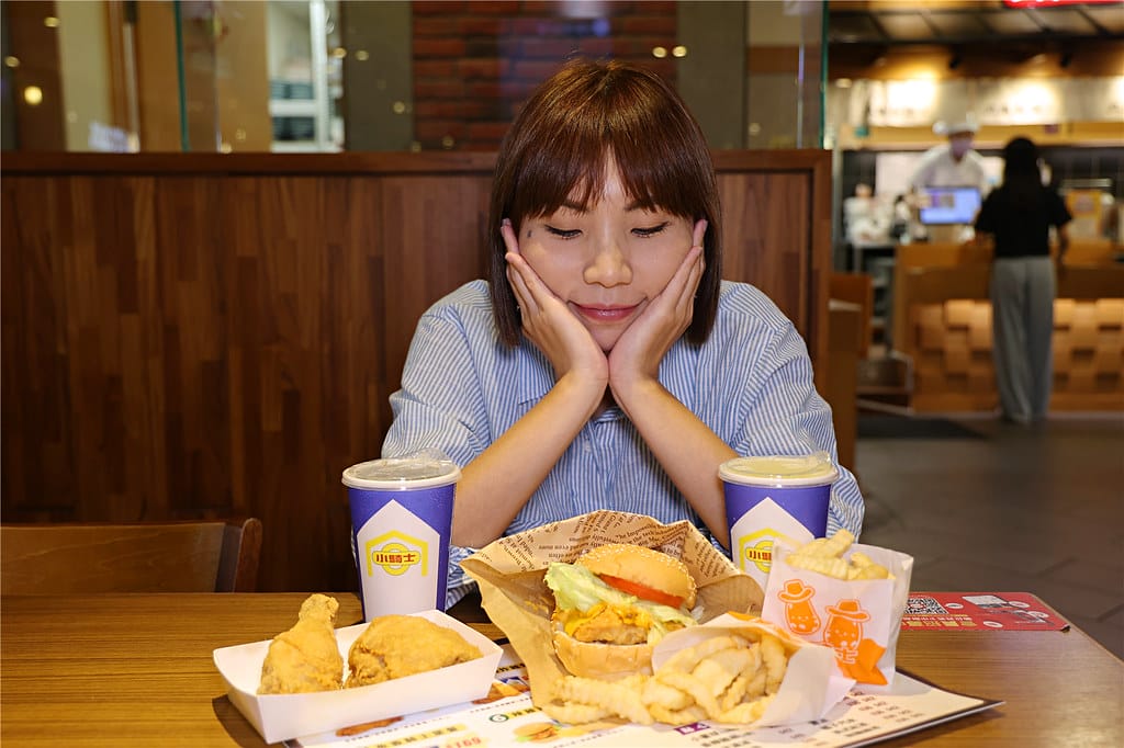 高雄美食-德州小騎士(新光左營門市) 人生第一口脆皮炸雞!? 090A9135