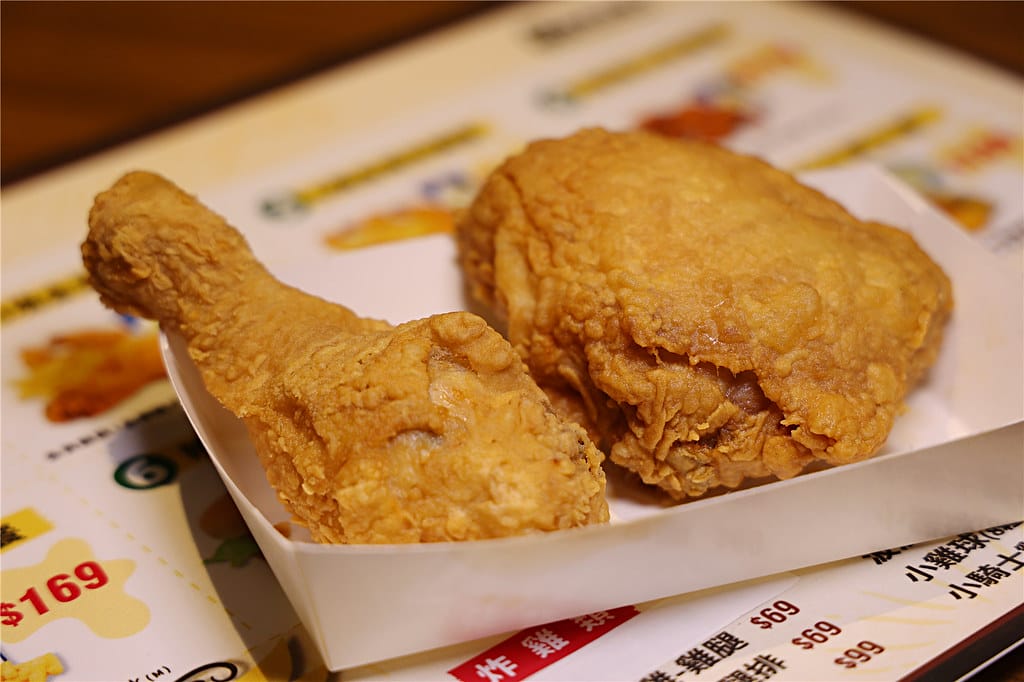 高雄美食-德州小騎士(新光左營門市) 人生第一口脆皮炸雞!? 090A9088
