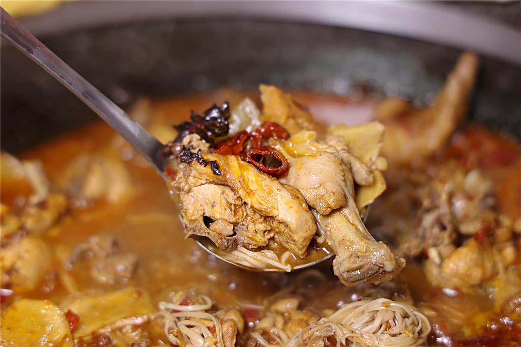 台南美食-鄉村柴火雞 正宗!! 源自四川道地柴火雞丨自製豆瓣 090A9245