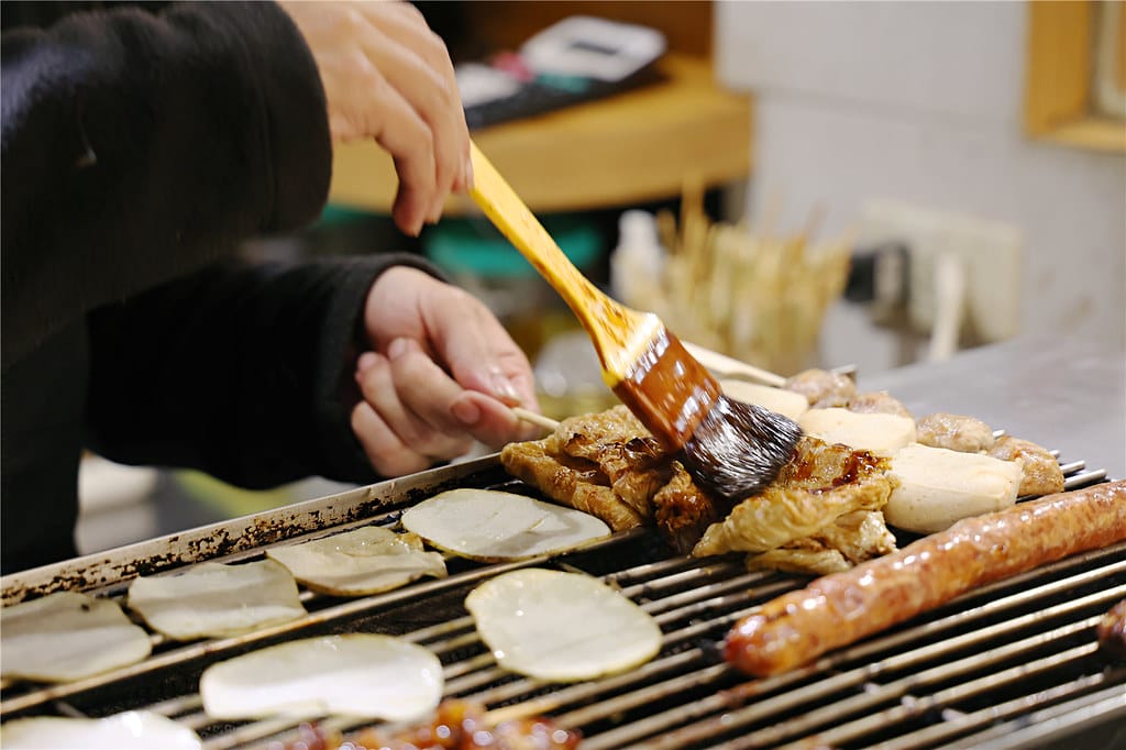 雲林美食-酒窩焼き鳥 招牌起司烤飯糰丨宵夜場不敗的人氣選擇~ 090A0976