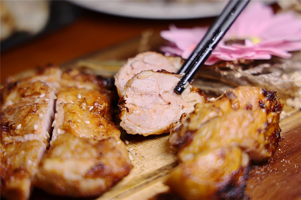 雲林美食-酒窩焼き鳥 招牌起司烤飯糰丨宵夜場不敗的人氣選擇~ 090A1025