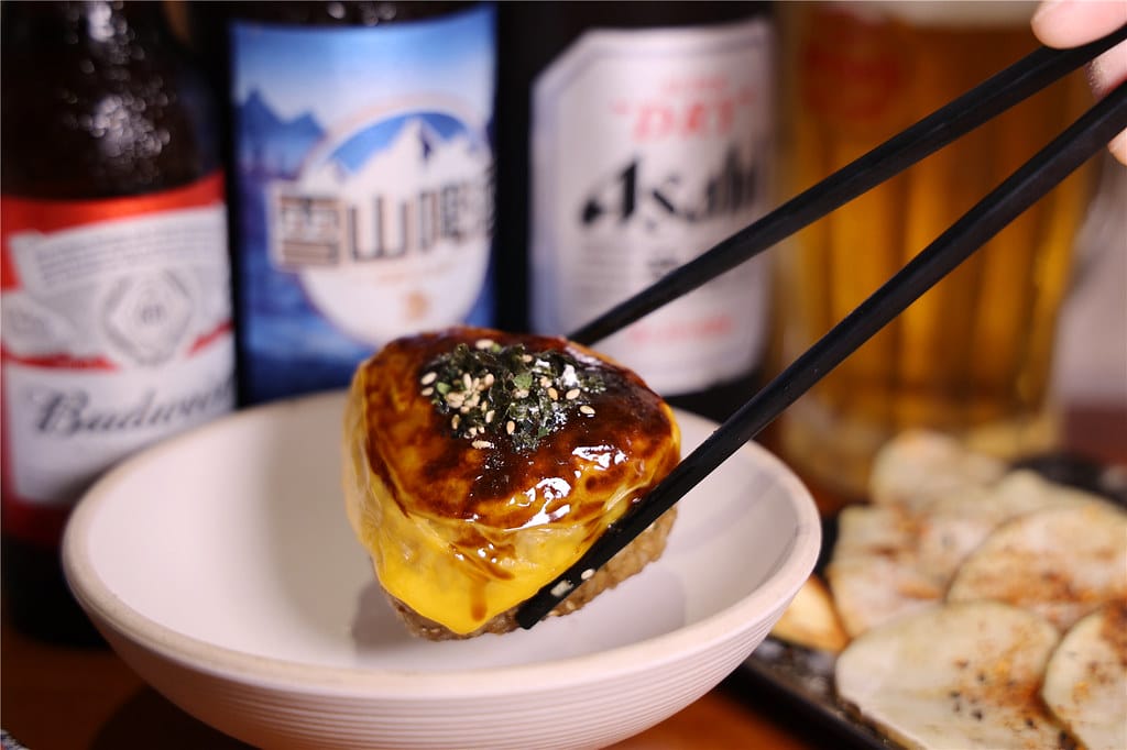 雲林美食-酒窩焼き鳥 招牌起司烤飯糰丨宵夜場不敗的人氣選擇~ 090A1028