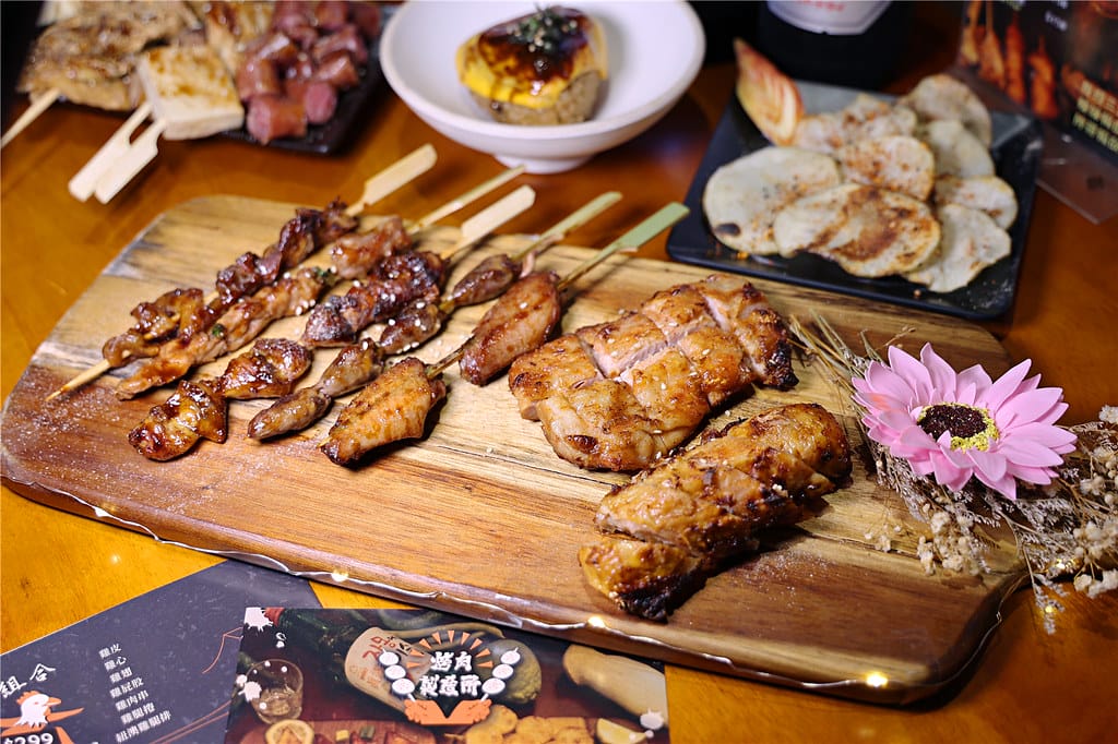 雲林美食-酒窩焼き鳥 招牌起司烤飯糰丨宵夜場不敗的人氣選擇~ 090A0991