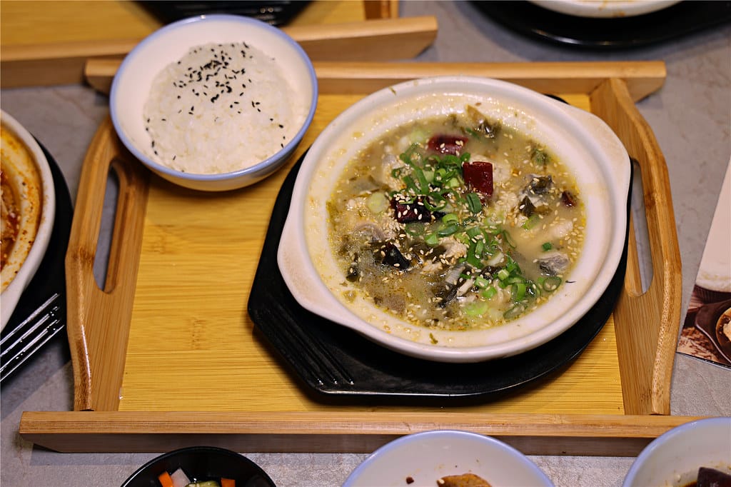 台南美食-小卒砂鍋雞米飯 新開幕!? 這鍋飯有點強~ 一人一 090A3388