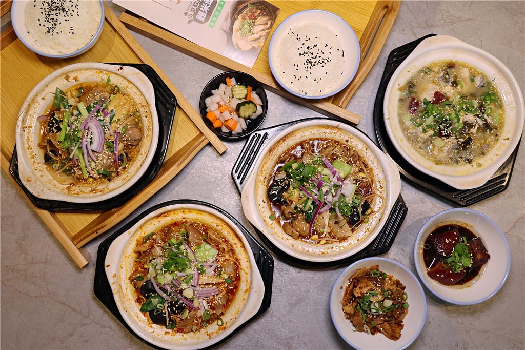 台南美食-小卒砂鍋雞米飯 新開幕!? 這鍋飯有點強~ 一人一 090A3387