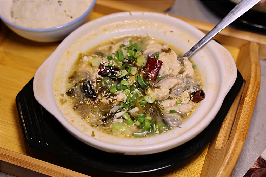 台南美食-小卒砂鍋雞米飯 新開幕!? 這鍋飯有點強~ 一人一 090A3390