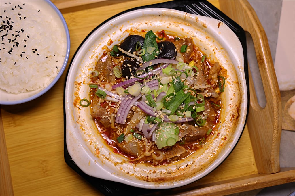 台南美食-小卒砂鍋雞米飯 新開幕!? 這鍋飯有點強~ 一人一 090A3393