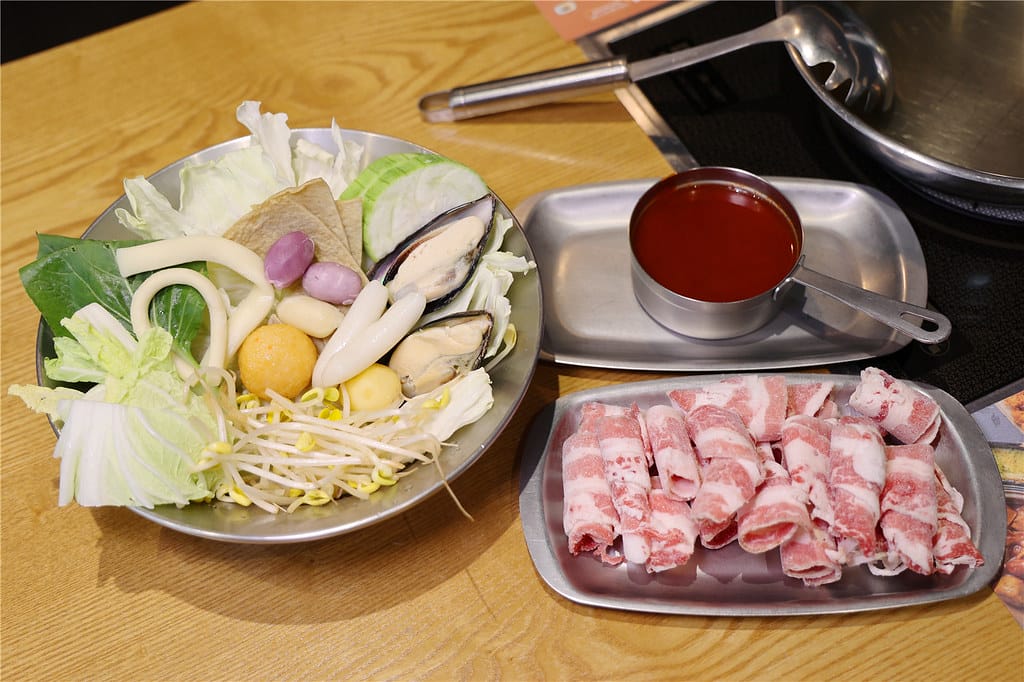 台南美食-兩餐韓國年糕火鍋吃到飽(台南店) 正宗韓國年糕.魚 090A4039