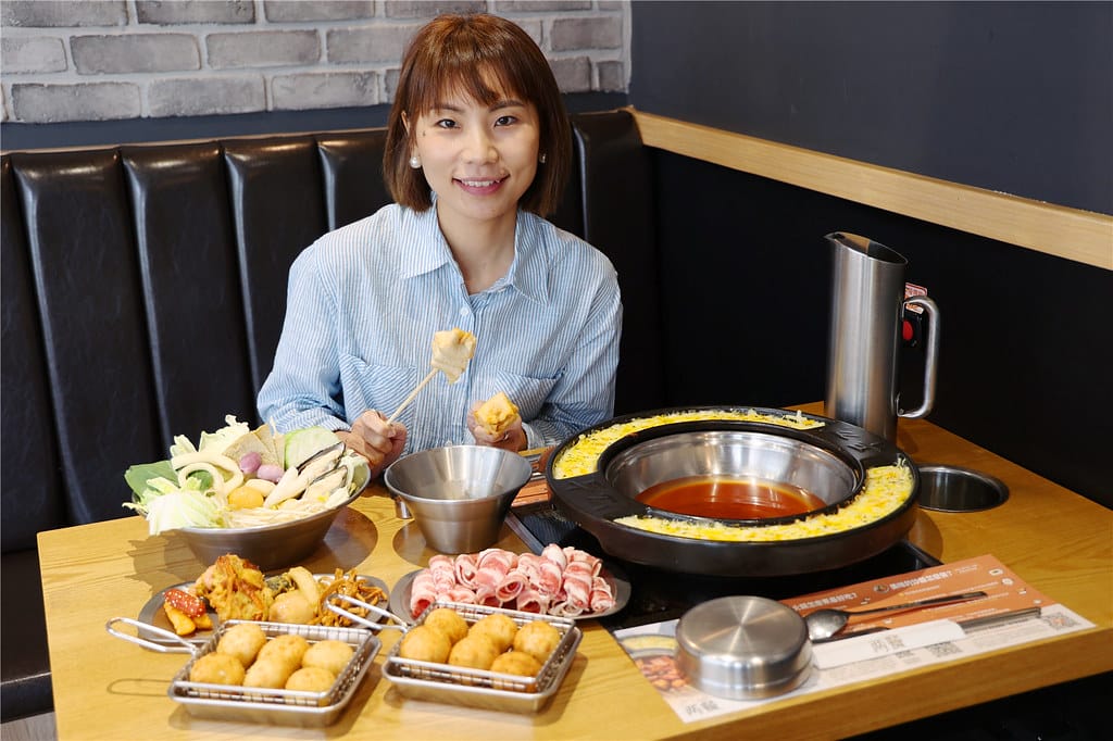 台南美食-兩餐韓國年糕火鍋吃到飽(台南店) 正宗韓國年糕.魚 090A4050