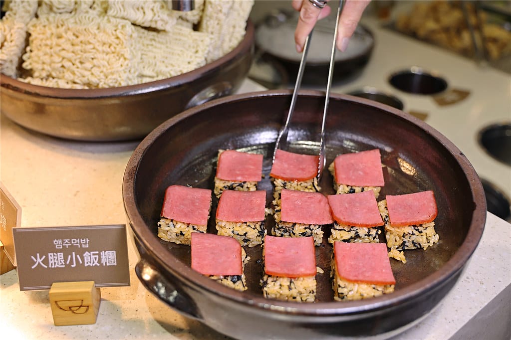 台南美食-兩餐韓國年糕火鍋吃到飽(台南店) 正宗韓國年糕.魚 090A4006
