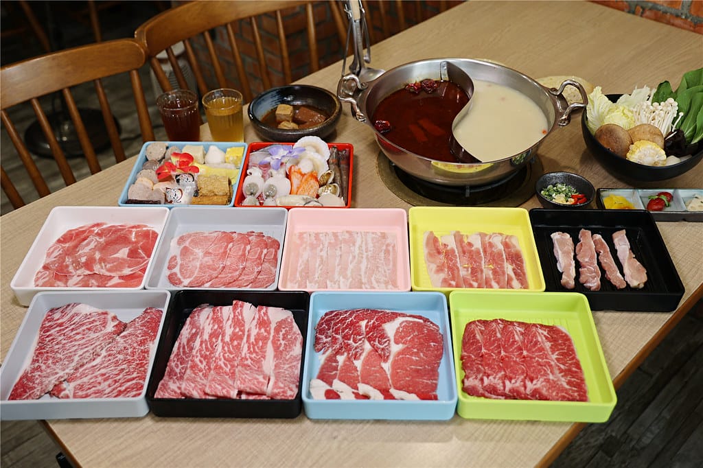 高雄美食-一鍋幸福鍋物 大升級!? 日本A5和牛丨西班牙伊比 090A8146