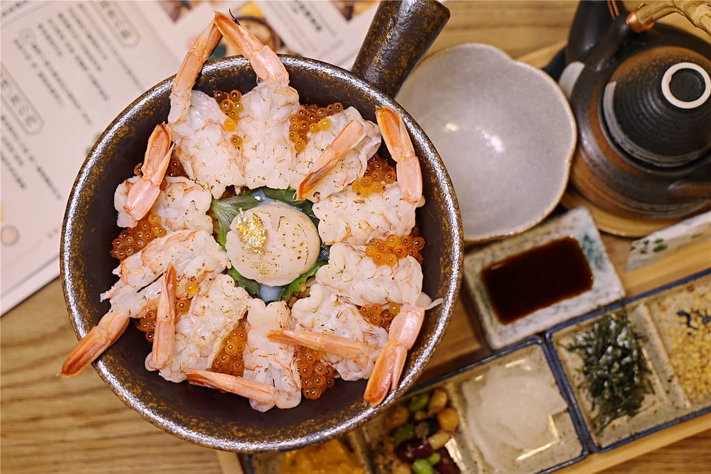 台南三井美食-被舒芙蕾耽誤的釡飯餐廳丨招牌雙色起司瀑布漢堡及 090A8453