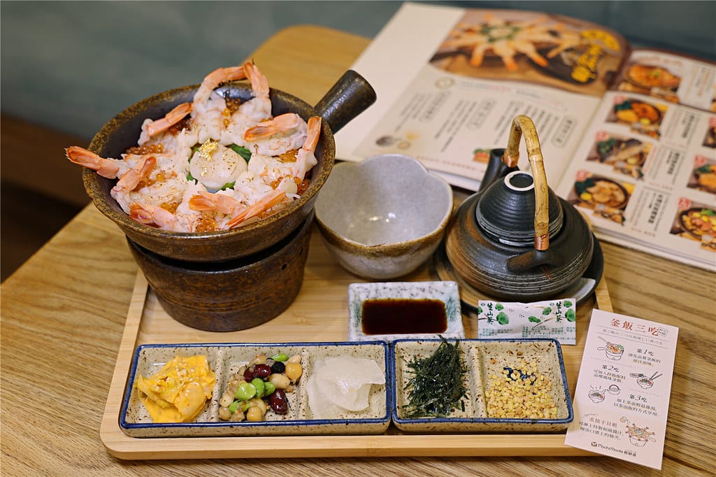 台南三井美食-被舒芙蕾耽誤的釡飯餐廳丨招牌雙色起司瀑布漢堡及 090A8450