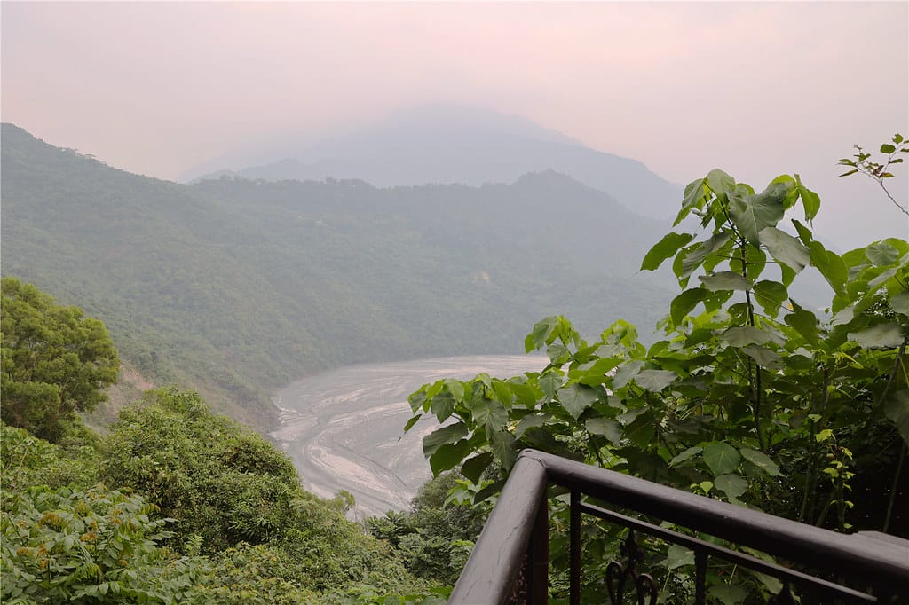 屏東美食-旁聽席 風景宜人的異國料理餐廳丨超適合情侶約會的私