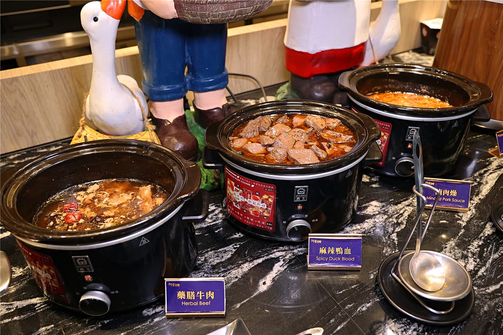 屏東美食-新千葉火鍋(屏東店) 不只是火鍋吃到飽? 猶如高檔