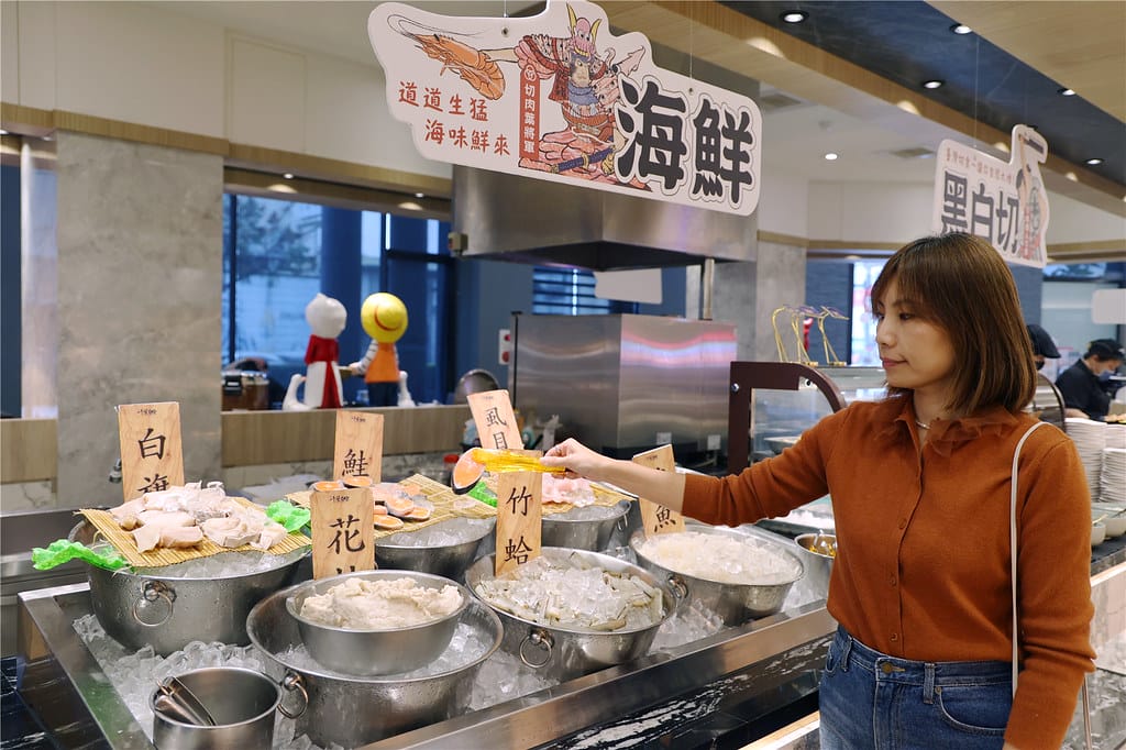 屏東美食-新千葉火鍋(屏東店) 不只是火鍋吃到飽? 猶如高檔