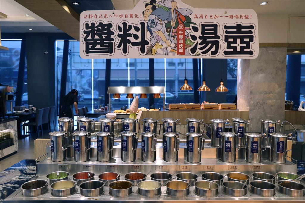 屏東美食-新千葉火鍋(屏東店) 不只是火鍋吃到飽? 猶如高檔