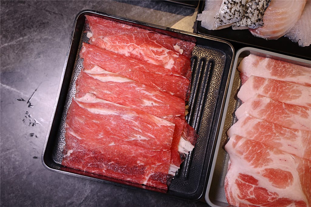 屏東美食-新千葉火鍋(屏東店) 不只是火鍋吃到飽? 猶如高檔