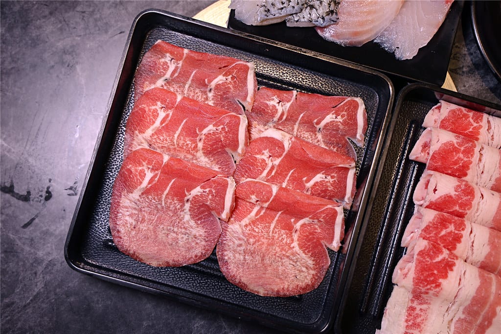 屏東美食-新千葉火鍋(屏東店) 不只是火鍋吃到飽? 猶如高檔