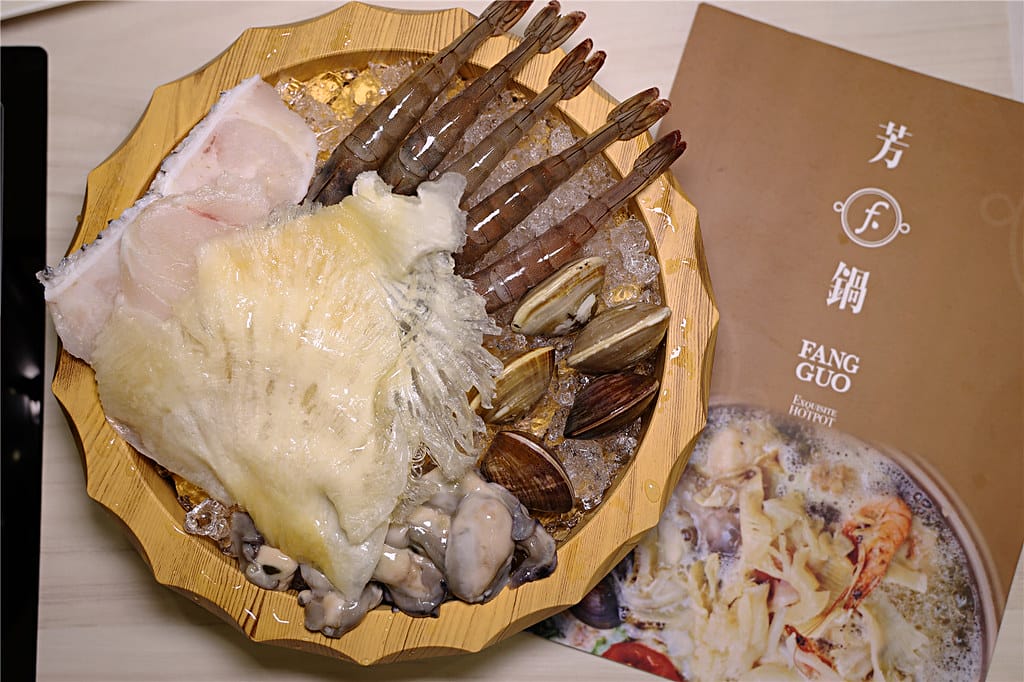 台南美食-芳鍋魚翅鍋物 新開幕!! 以實在價格享受極品魚翅~