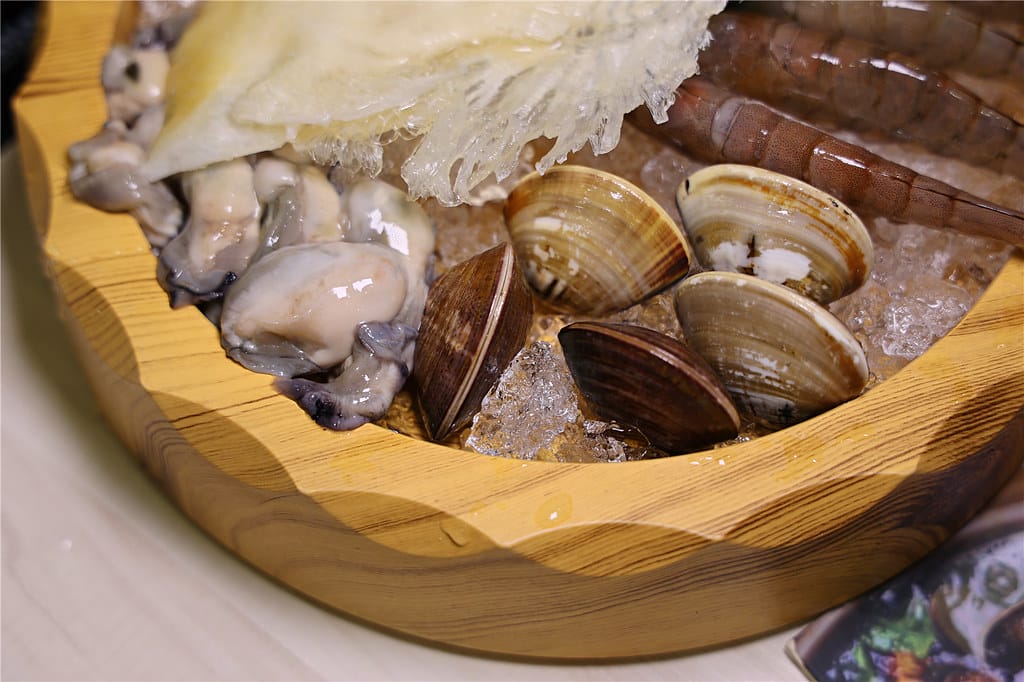 台南美食-芳鍋魚翅鍋物 新開幕!! 以實在價格享受極品魚翅~