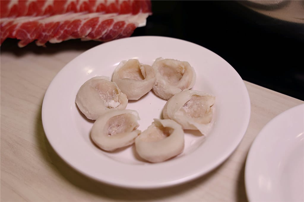 台南美食-芳鍋魚翅鍋物 新開幕!! 以實在價格享受極品魚翅~