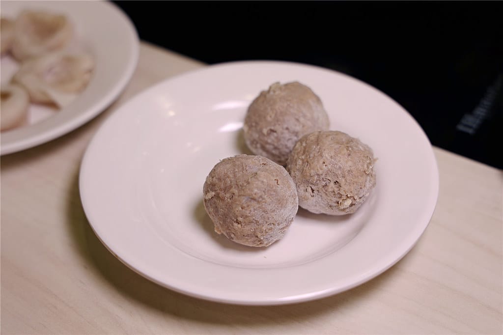 台南美食-芳鍋魚翅鍋物 新開幕!! 以實在價格享受極品魚翅~