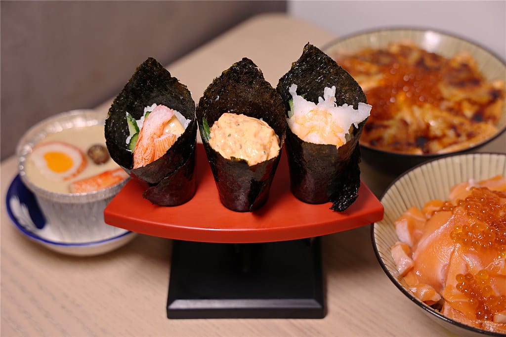 高雄美食-Soka壽司 隱身三多商圈興中夜市巷弄內的職人炙燒 高雄美食-Soka壽司 隱身三多商圈興中夜市巷弄內的職人炙燒