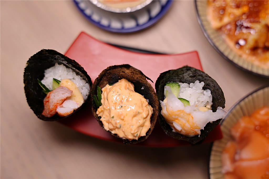 高雄美食-Soka壽司 隱身三多商圈興中夜市巷弄內的職人炙燒 高雄美食-Soka壽司 隱身三多商圈興中夜市巷弄內的職人炙燒