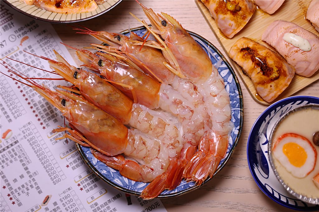 高雄美食-Soka壽司 隱身三多商圈興中夜市巷弄內的職人炙燒 高雄美食-Soka壽司 隱身三多商圈興中夜市巷弄內的職人炙燒