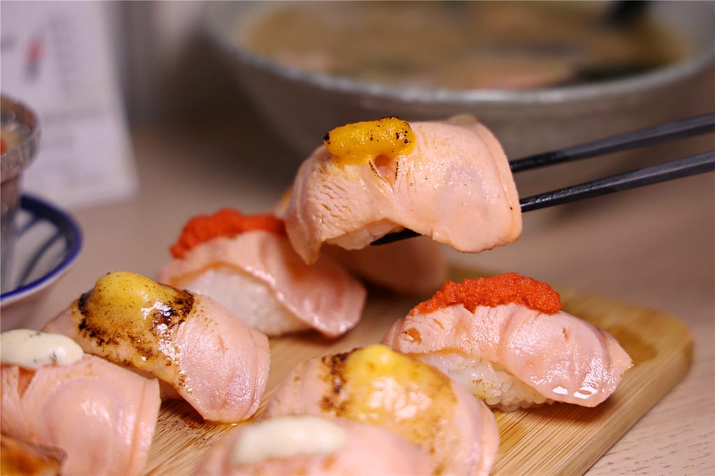 高雄美食-Soka壽司 隱身三多商圈興中夜市巷弄內的職人炙燒 高雄美食-Soka壽司 隱身三多商圈興中夜市巷弄內的職人炙燒