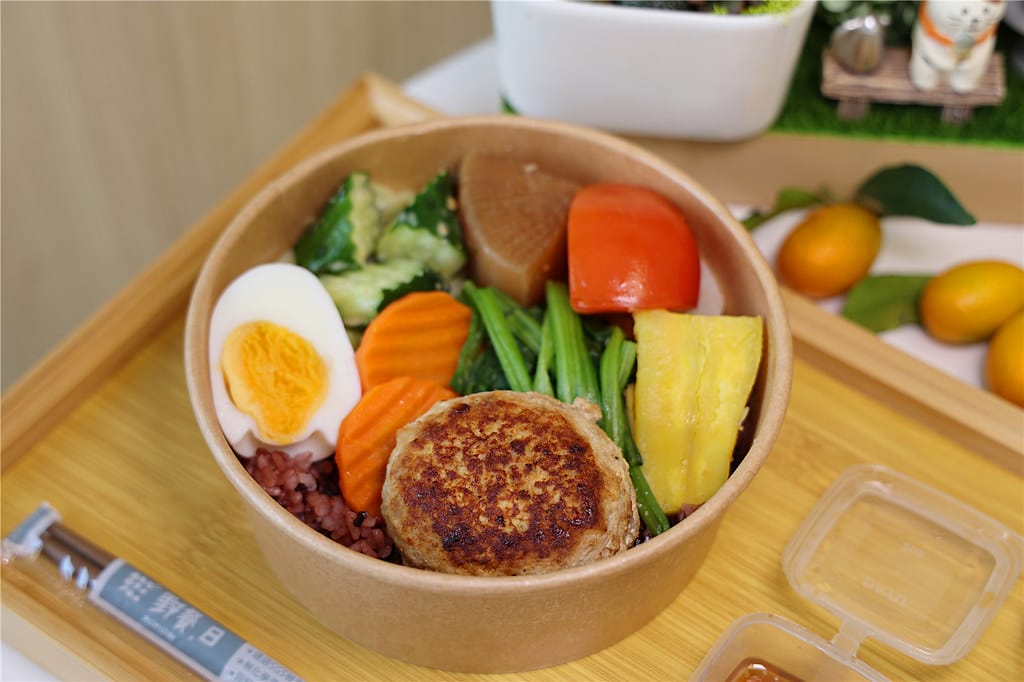 台南美食-野餐日(台南怡東店) 新開幕!! 來自嘉義最多元化