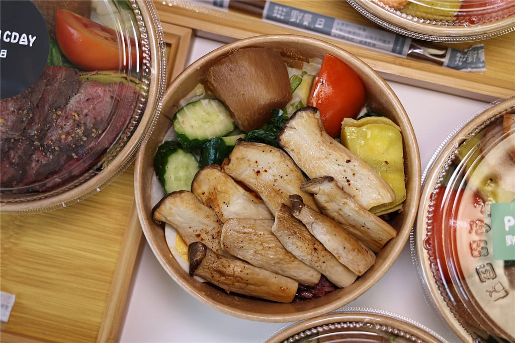 台南美食-野餐日(台南怡東店) 新開幕!! 來自嘉義最多元化