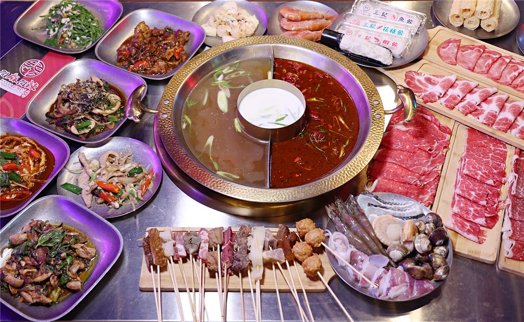 高雄美食-開麻開辣 鴛鴦火鍋.乾鍋.快炒吃到飽 新開幕~ 多 高雄美食-開麻開辣 鴛鴦火鍋.乾鍋.快炒吃到飽 新開幕~ 多