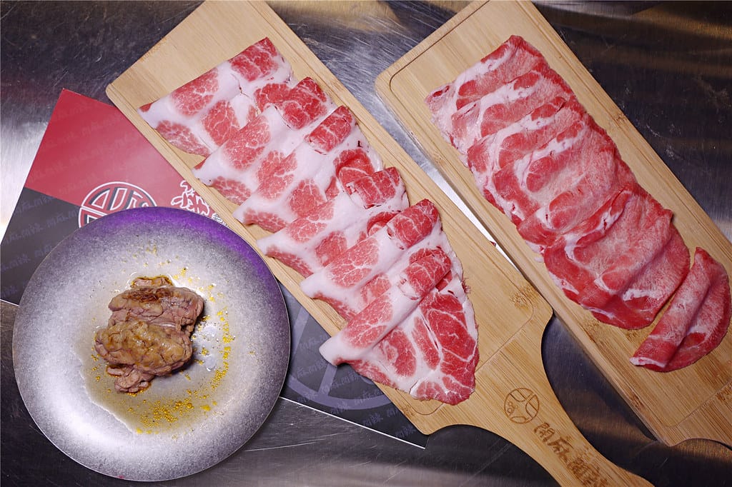 高雄美食-開麻開辣 鴛鴦火鍋.乾鍋.快炒吃到飽 新開幕~ 多 高雄美食-開麻開辣 鴛鴦火鍋.乾鍋.快炒吃到飽 新開幕~ 多