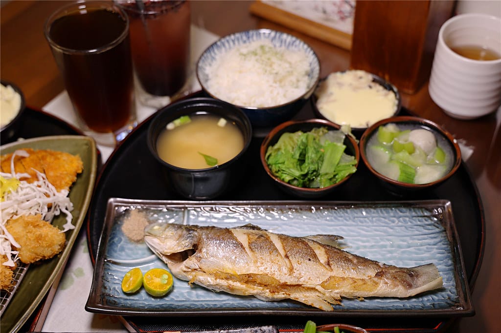 台南美食-櫻之庭 沒訂位吃不到!? 老宅裡的日式簡餐定食 必 台南美食-櫻之庭 沒訂位吃不到!? 老宅裡的日式簡餐定食 必