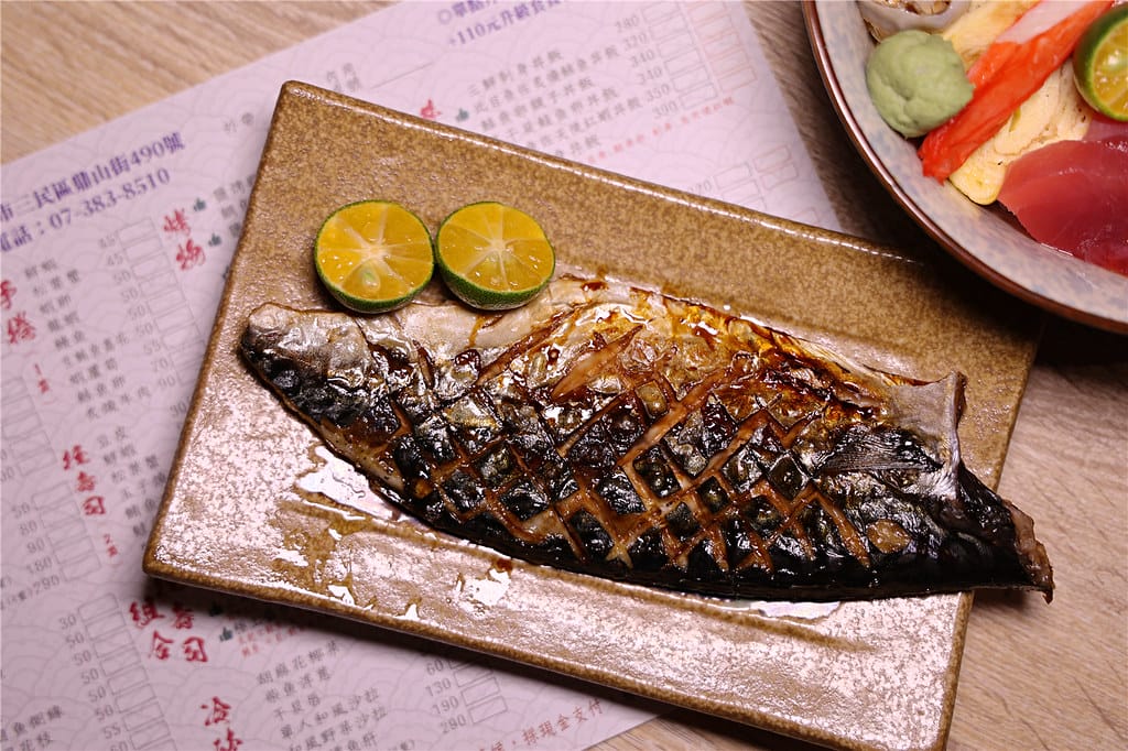 高雄美食-元町壽司 不起眼的日式料理店~ 竟是職人級團膳老師