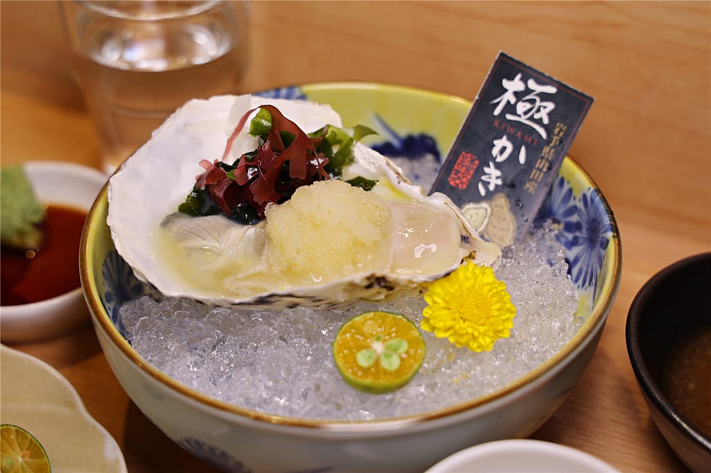高雄美食-典食盛津 職人級丼飯.生魚片.炙燒壽司~ 每口都能
