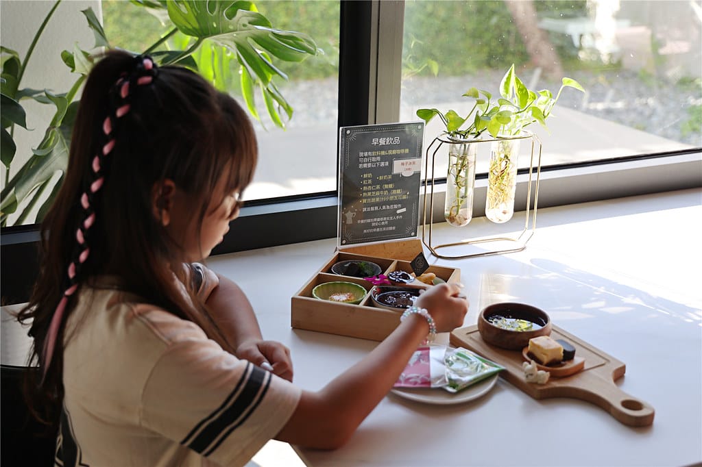 台東住宿-茶田關舍貳館 超美水稻田景觀民宿丨令人驚豔的手作早
