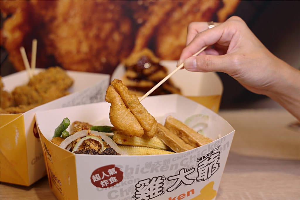 台南小吃-雞大爺(新市華興店) 超人氣大雞排丨美式咔啦炸雞丨