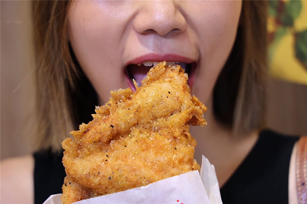 台南小吃-雞大爺(新市華興店) 超人氣大雞排丨美式咔啦炸雞丨