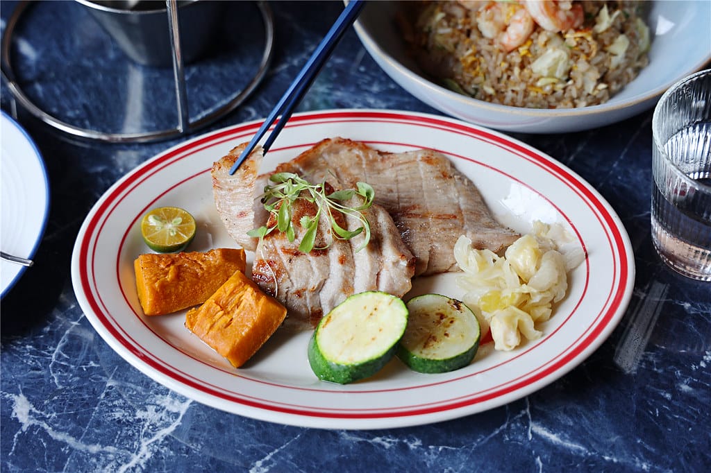 高雄美食-永心浮島 絕美大港橋河景相伴丨高消費質感景觀餐廳