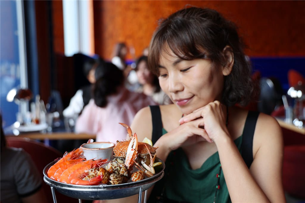 高雄美食-永心浮島 絕美大港橋河景相伴丨高消費質感景觀餐廳