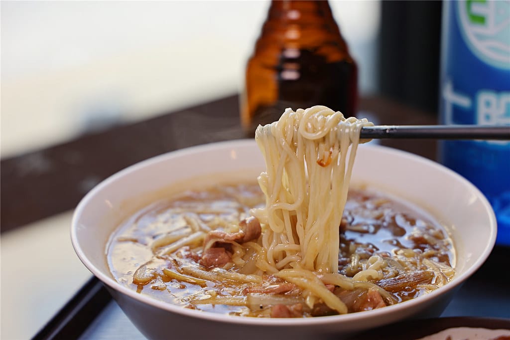台南小吃-七股鮮鴨肉羹(佳里店) 百元美食推薦!! 一碗香氣